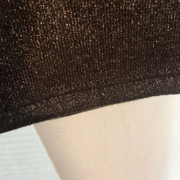 june & hudson L Dillard’s Camouflage Green Metallic Knit Pencil Skirt - Picture 4 of 10